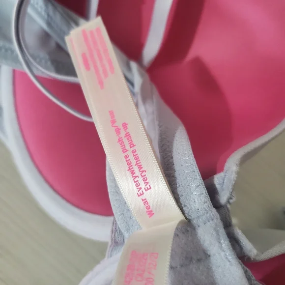 ❗️SOLD❗️Do not buy❗️NWOT PINK Victoria's Secret Push-up Bra 40B - Picture 9 of 10